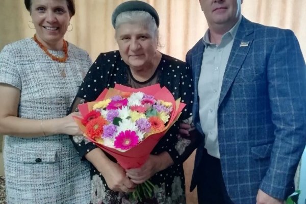 Волонтеры помогли жительнице Емвы вывезти маму из Харьковской области 

