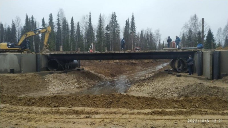 В Сосногорском районе отремонтировали мост через ручей Малый Войвож