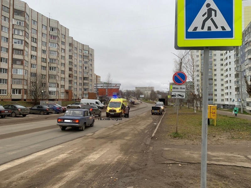В Сыктывкаре 85-летний водитель "семерки" сбил на пешеходном переходе ребенка