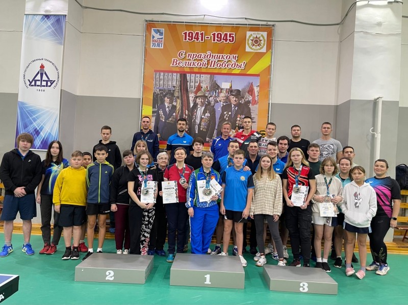 Чемпионат Коми по настольному теннису собрал в Ухте около сотни спортсменов