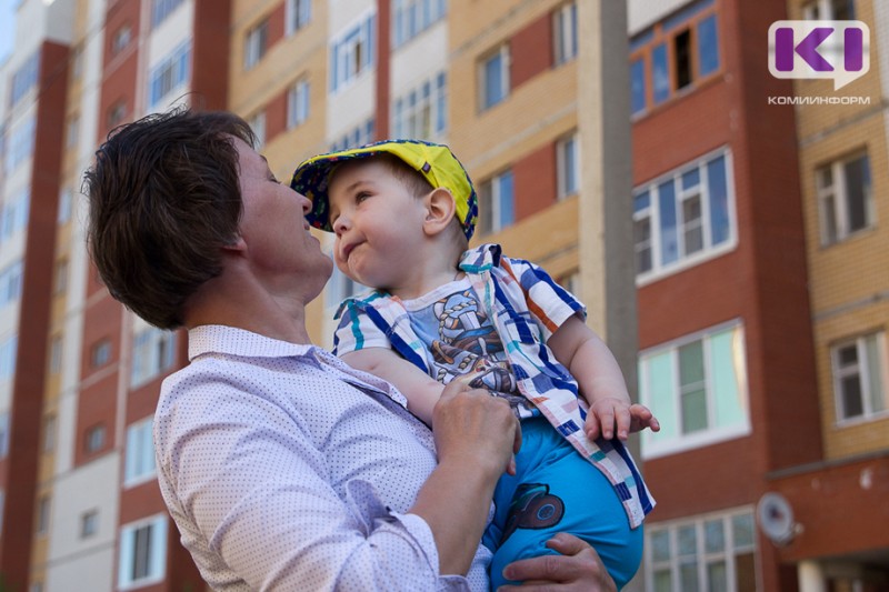 Около 500 семей с детьми за 2022 год улучшили жилищные условия благодаря семейной ипотеке