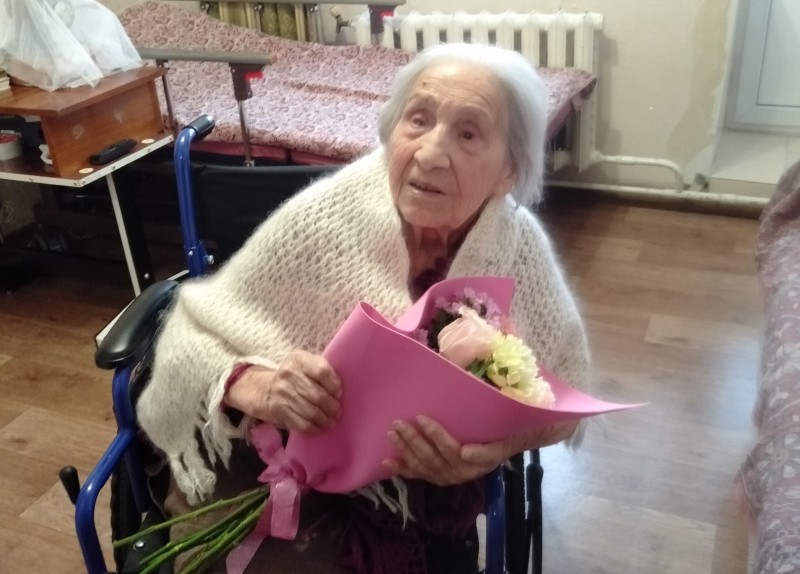 Участнице Великой Отечественной войны Анне Еповой из Усть-Кулома исполнился 101 год