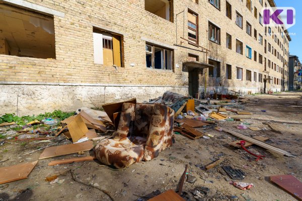 До конца года вопрос расселения аварийного дома в центре Сыктывкара будет решен, обещает МинстройЖКХ Коми 