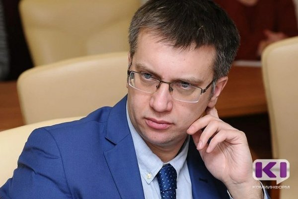 Прямая линия ЦУР Коми: замминистра Минтрудсоца Коми Александр Хохлов расскажет о мерах социальной поддержки граждан в республике

