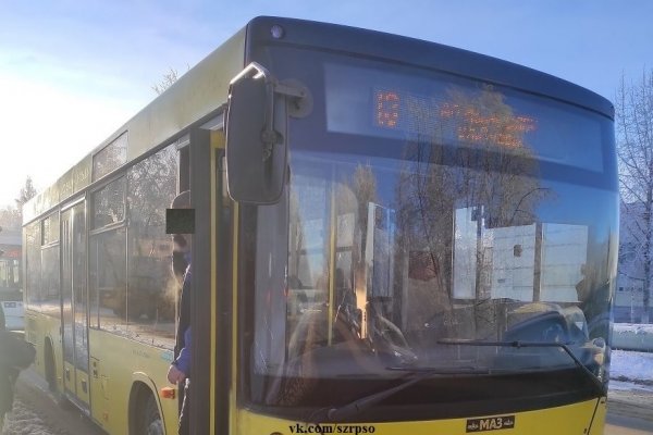 В Эжве столкнулись пассажирский автобус и ВАЗ 