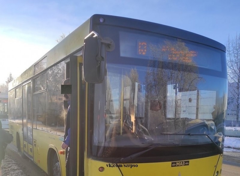 В Эжве столкнулись пассажирский автобус и ВАЗ 