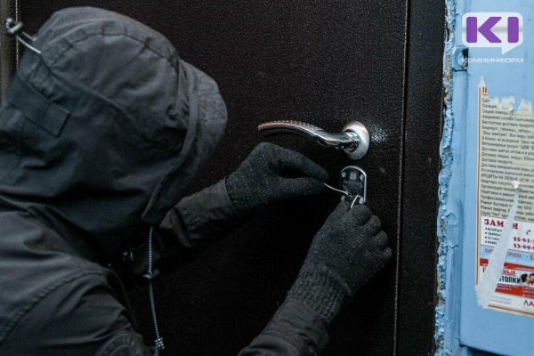 Эжвинский домушник со стажем обвиняется в совершении краж из пяти квартир

