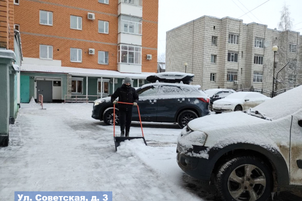 Стройжилтехнадзор проверяет качество уборки снега во дворах Сыктывкара