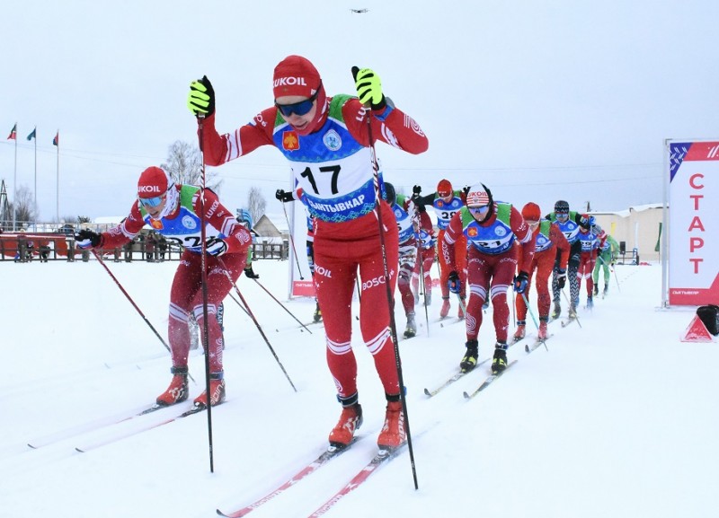 Лыжники Илья Порошкин и Вероника Степанова стали первыми победителями проходящего в Коми чемпионата Росгвардии