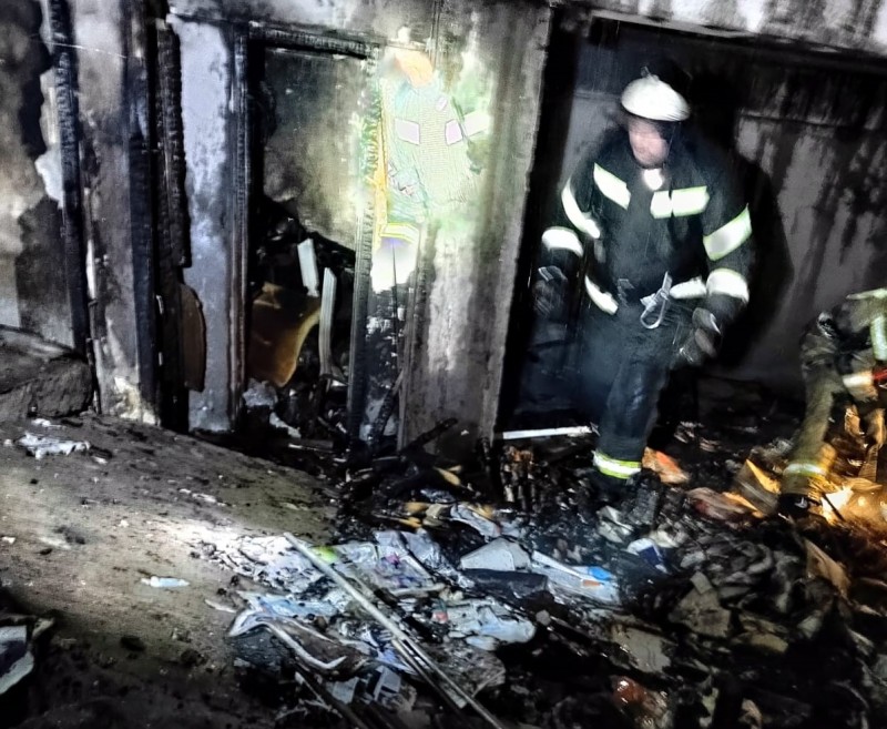 Прокуратура Воркуты взяла на контроль проверку по факту пожара в многоквартирном доме, в котором погиб человек