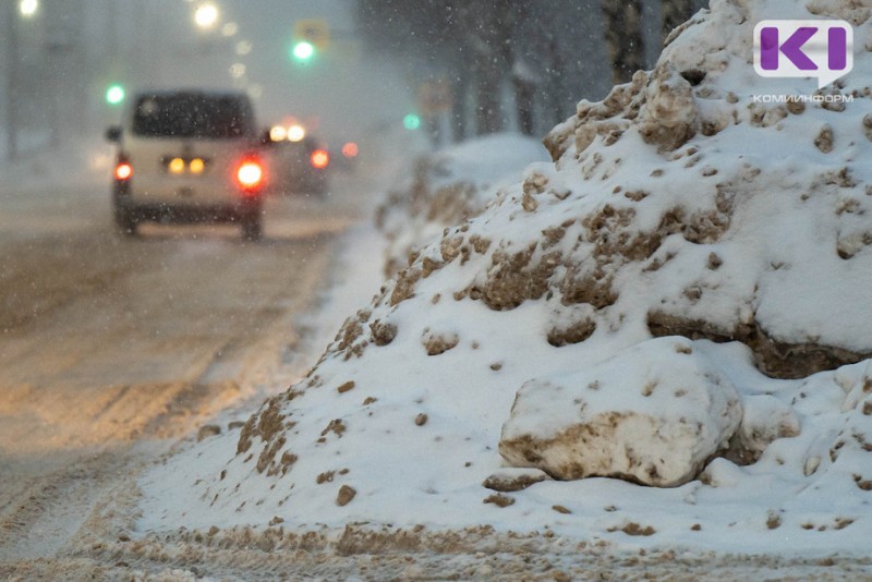 В Ухте управляющим компаниям предложили вывозить снег на муниципальный полигон