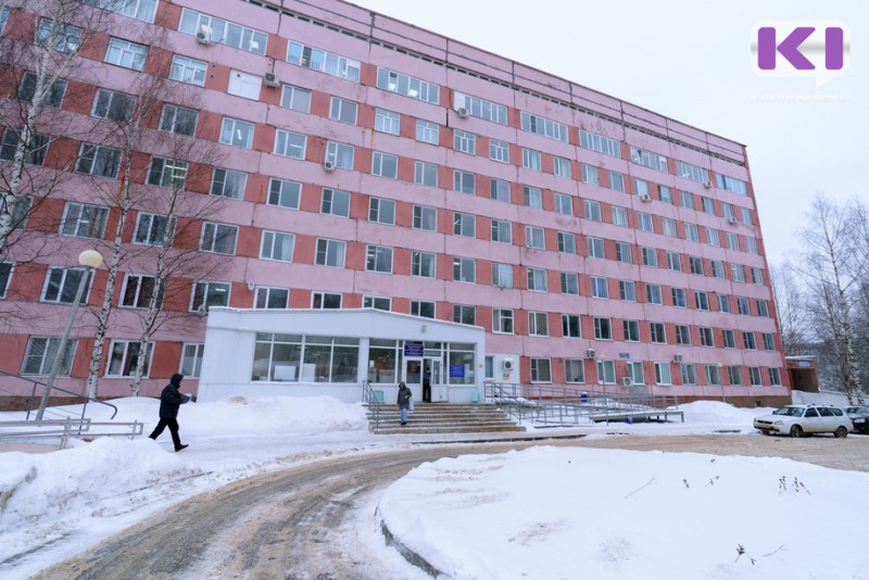Общественники Коми разбирались, как уйти от негативного образа "розовой больницы" в Эжве
