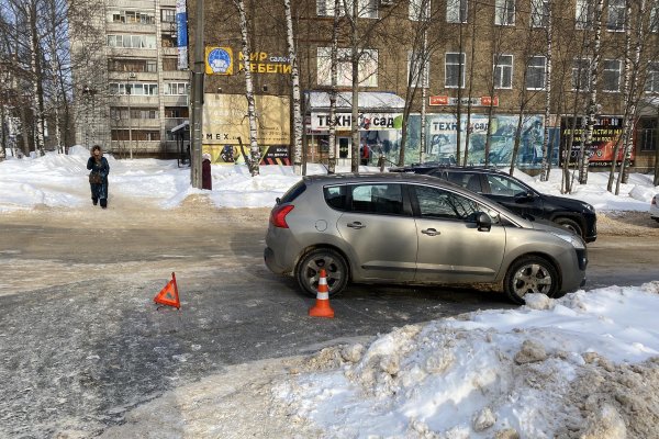 В Сыктывкаре водитель Peugeot сбил перебегавшего дорогу ребенка