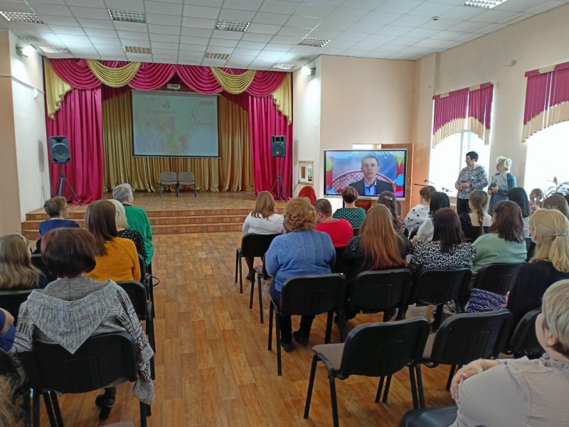 Республика Коми и Ровеньки обменялись поздравлениями с 8 марта

