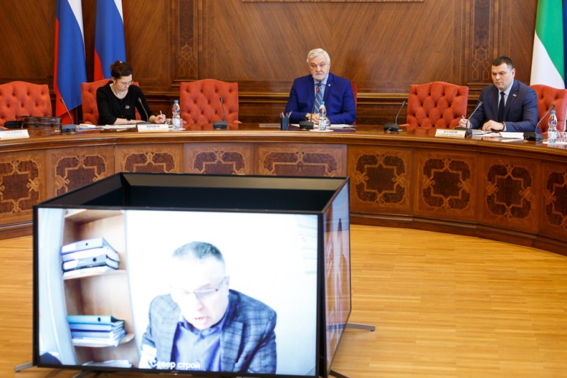 Владимир Уйба провёл совещание по вопросу содержания ледовых переправ