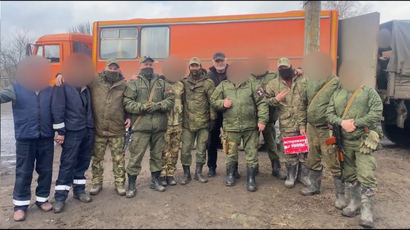 Владимир Уйба в прифронтовой части встретился с бойцами из Коми