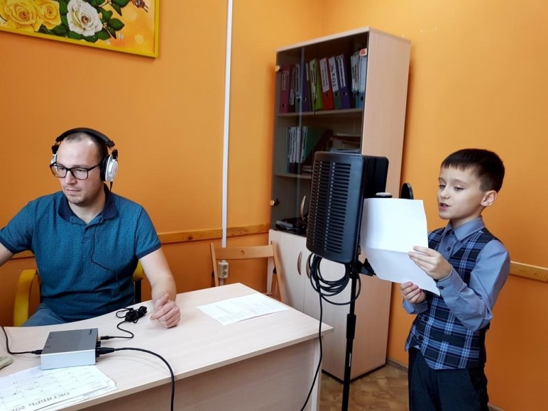 Детская библиотека Усинска подарит школам коми народные аудиосказки

