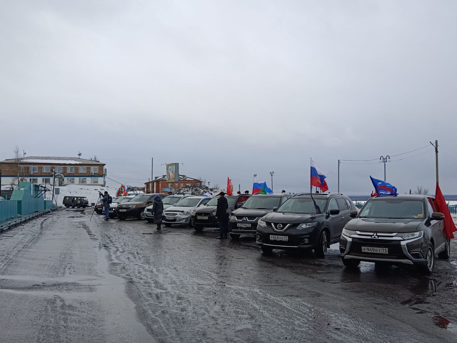 В Усть-Цильме прошел автопробег в поддержку участников СВО | 31.03.2023 |  Сыктывкар - БезФормата