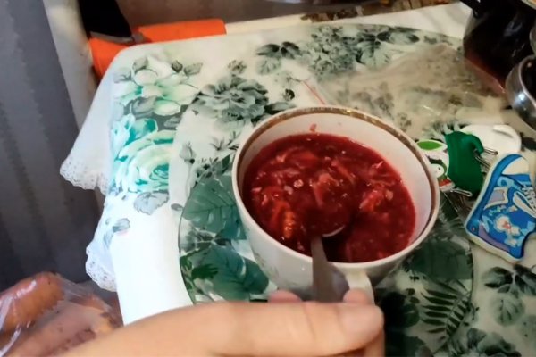 Общественницы Выльгорта накормят бойцов СВО домашним супом 