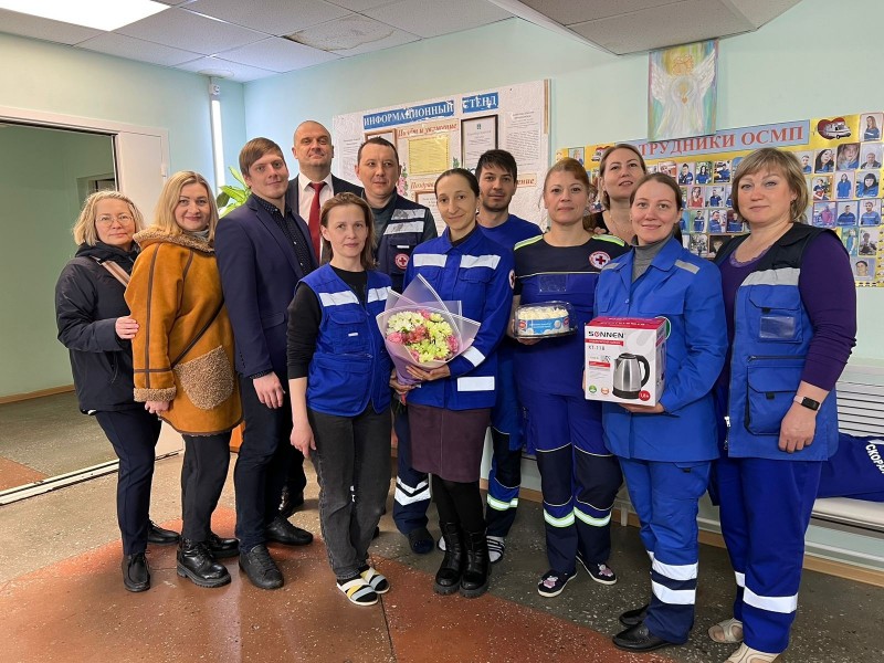 "Единая Россия" поздравила врачей скорой помощи в Республике Коми

