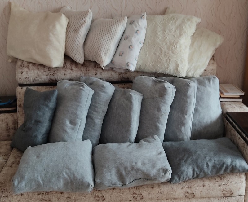 Волонтеры из Сыктывдина отправили на передовую подушки с запахом дома