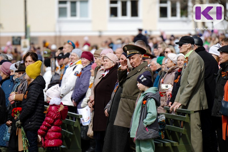 В Сыктывкаре участники парада в честь 78-летия Великой Победы вспомнили защитников Родины всех эпох