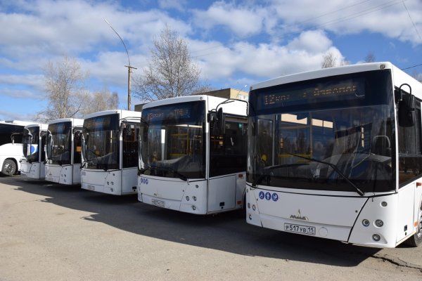 В Ухту поступило восемь новых пассажирских автобусов
