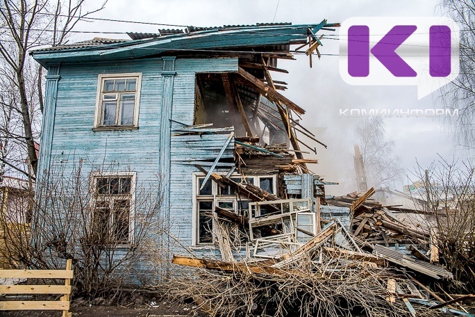 Суд обязал администрацию Сыктывкара переселить жильца аварийного дома