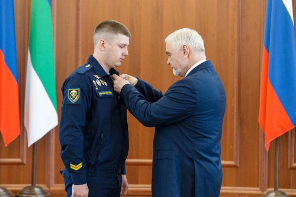 Владимир Уйба вручил государственные награды участникам специальной военной операции