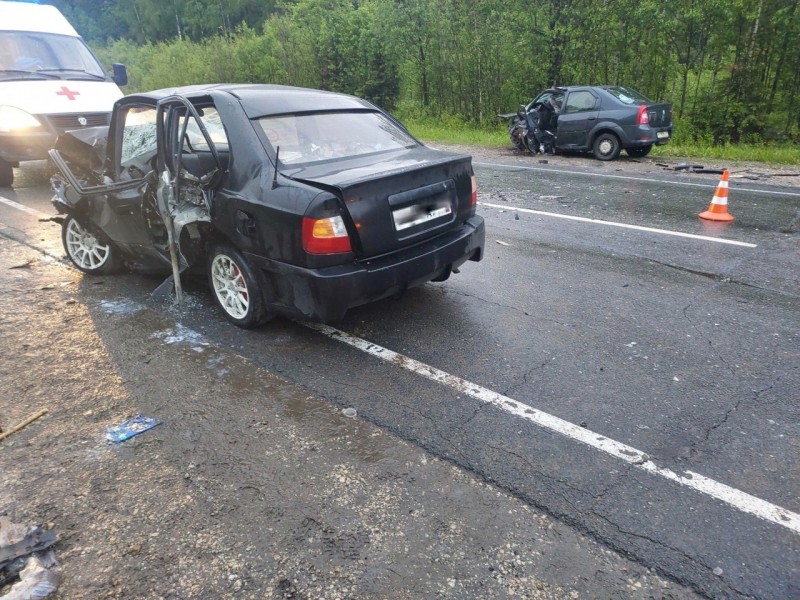 Один человек погиб, трое пострадали на трассе в Сыктывдинском районе Коми
