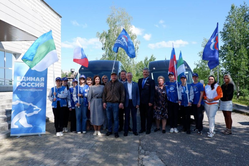 В Белгородскую область из Коми отправились автобусы с гуманитарной помощью