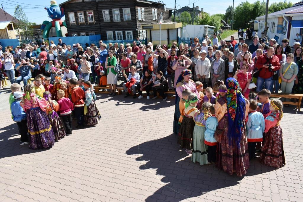 Село ижма коми. Праздник луд в Ижме. Луд праздник Коми ижемцев. Народный праздник луд праздник Коми.