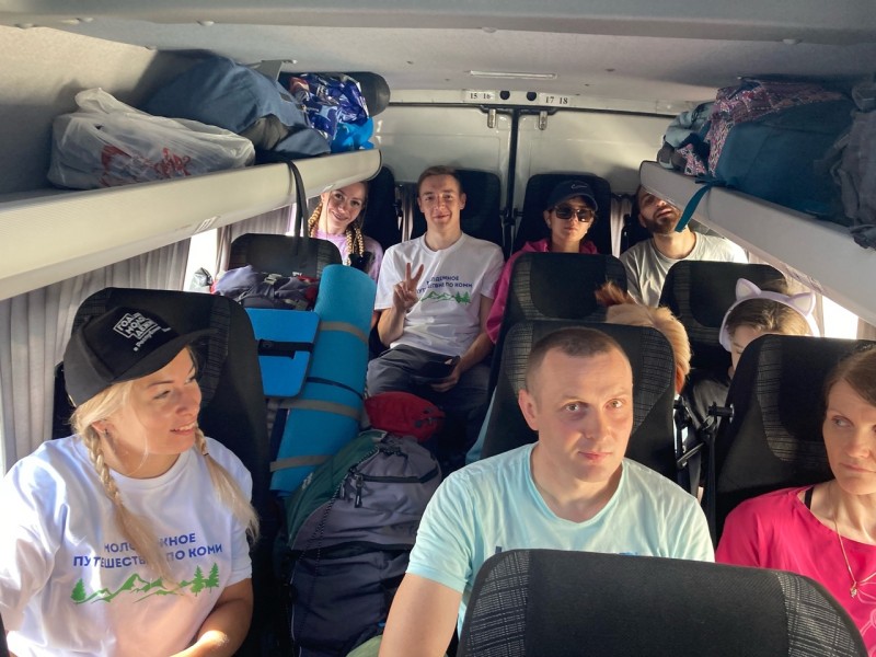 Участники проекта "Молодежное путешествие по Коми" отправились покорять горы Народная и Манарага