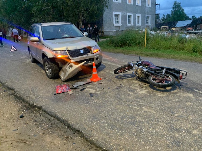 В сосногорском поселке Войвож пьяный мотоциклист врезался во внедорожник Suzuki