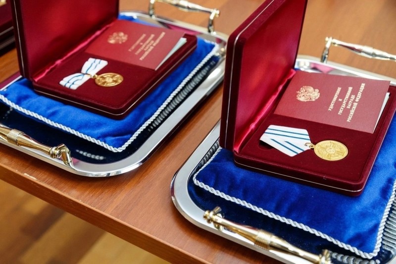 Многодетная семья Сушковых из Инты награждена медалью ордена "Родительская слава"

