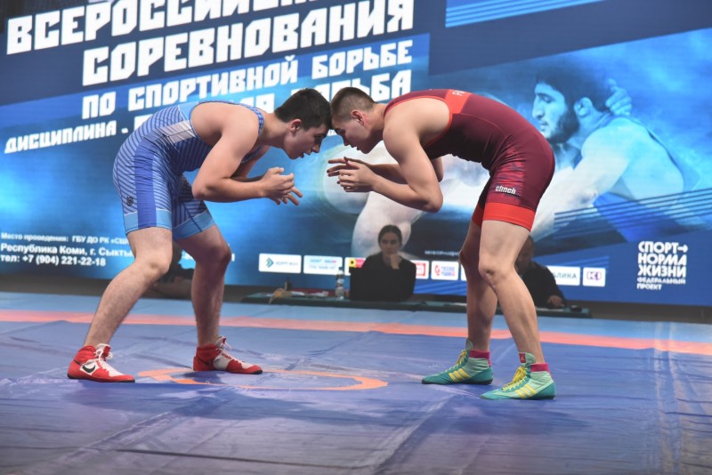 В Сыктывкаре стартовали всероссийские соревнования по вольной борьбе памяти А.Пошивалова
