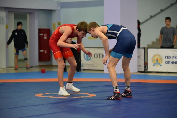 В Сыктывкаре стартовали всероссийские соревнования по вольной борьбе