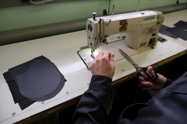 Швейное производство сыктывкарской колонии № 25 пополнилось новыми специалистами