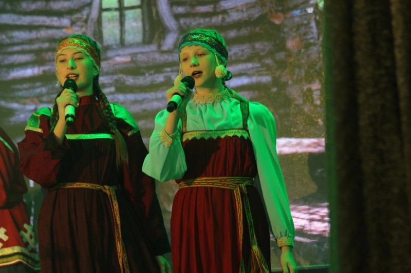 Обладателем гран-при конкурса "Василёк" стала вокальная группа Национальной студии при "Асья кыа"