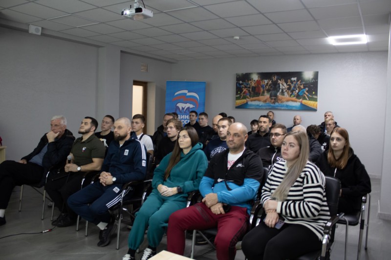 Спортсмены из Коми организовали обучение коллег из Мелитополя системе оценивания в самбо