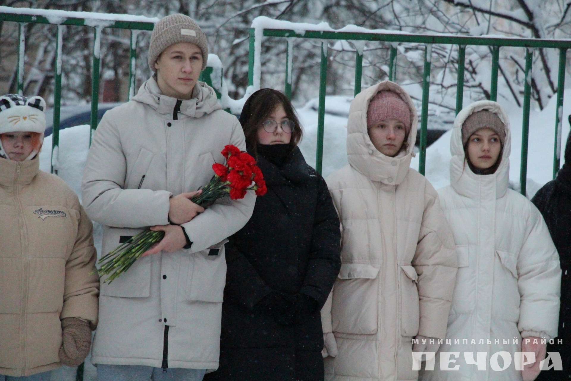 В Печоре открыта мемориальная доска погибшему на СВО Дмитрию Шишову |  Комиинформ