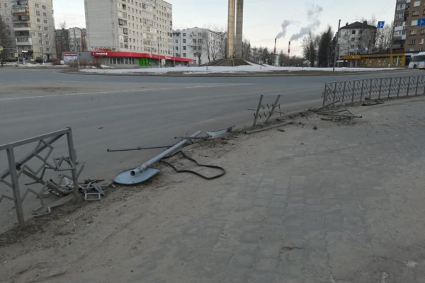 Нарушители возместили дорожникам Сыктывкара почти 800 тысяч рублей за повреждение дорожной инфраструктуры