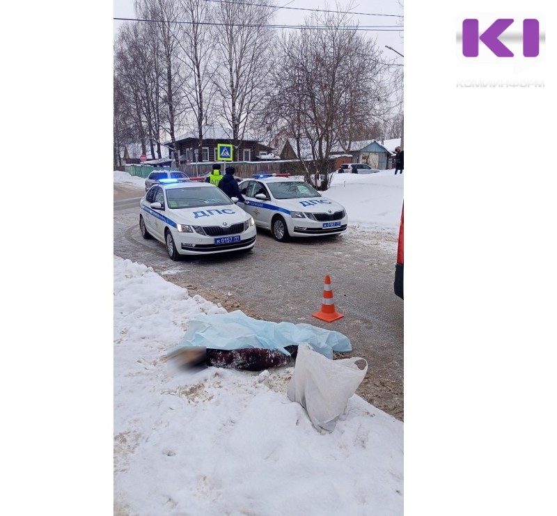 В Сыктывкаре на перекрестке Маегова-Оплеснина погиб пешеход 