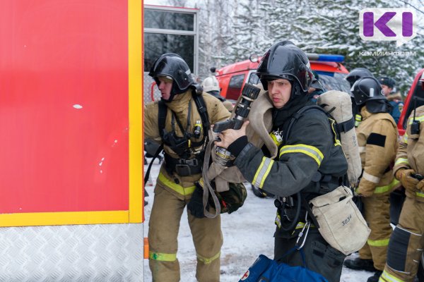 В Коми за счет республиканского бюджета закупят 173 костюма боевой одежды пожарного