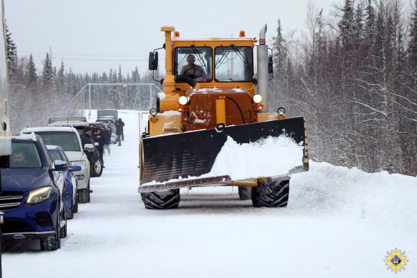 Для проезда автомобилистов открылась зимняя автодорога по маршруту Инта - Печора - Инта
