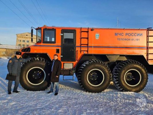 Воркутинские спасатели получили вездеходы для суровых условий Арктики 