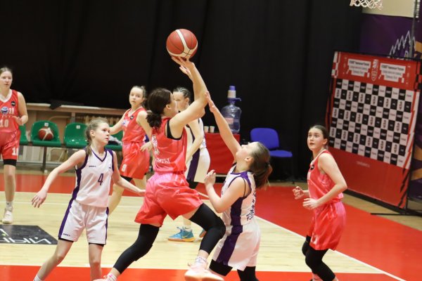 Баскетболистки Коми стали вторыми на отборочных соревнованиях к Спартакиаде учащихся