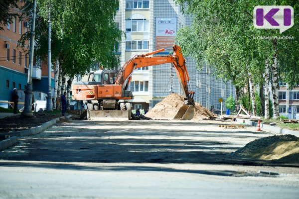 Нацпроект: до 16 февраля заключат 8 контрактов на ремонт дорог в Сыктывкаре