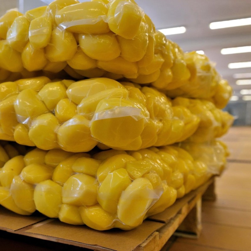 В Сыктывкаре "Пригородный" начал производство очищенного вакуумированного картофеля