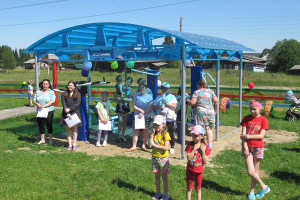 Развитие сельских территорий: в деревне Кырныша Усть-Куломского района оборудовали детскую игровую площадку